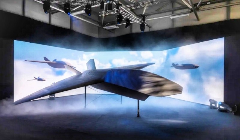 תאגיד הנשק הבריטי BAE Systems הציג מטוס קרב בלתי מאויש לפעילות משותפת כאיש כנף בתערוכה האווירית הבינלאומית…