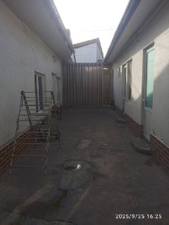 Uy srochna sotiladi