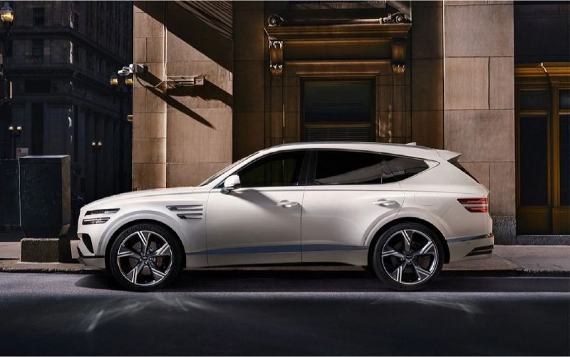 Genesis представила обновленный кроссовер GV80 и новый GV80 Coupe. Продажи начнутся 11 октября. 5
