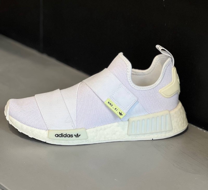 گالری کفش اورجینال توکلی: adidas NMD R1 🔥ضمانت ۱۰۰در۱۰۰ اورجینال🔥Size: 40.2/3 - 41.1/3Cm : 25.5 - 26Price: 17.990.000 قیمت فروشگاه🔥Price Now 🔥: 13