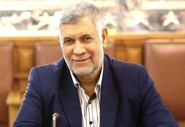 پایگاه خبری معدن نامه: حسنپور: برنامه هفتم احکام مهمی برای توسعه معادن داردعضو کمیسیون صنایع و معادن مجلس، با بیان اینکه قانون برنامه هفتم پیش