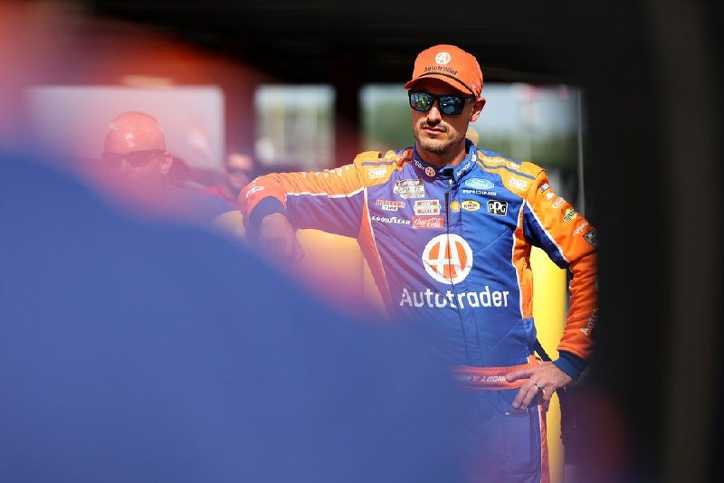 Гонка или массовый разбор полётов? По данным иностранных СМИ, этап NASCAR Cup в Мичигане сегодня пре 5