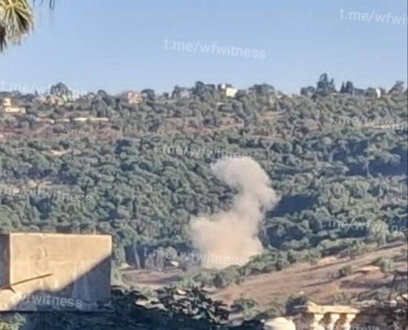 ️🇱🇧🇮🇱 Israeli artillery fire in Ita al Jabal, southern Lebanon.