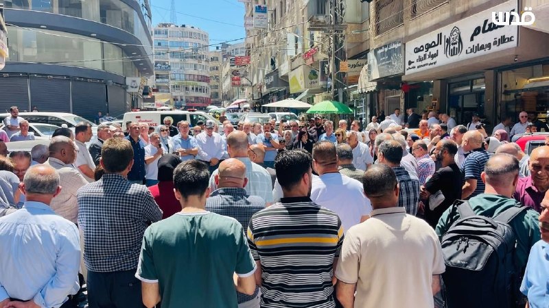 עצרת בעיר שכם במחאה ובדחייה על סגירת מוסדות צדקה בעיר על ידי צה"ל בטענות שווא.