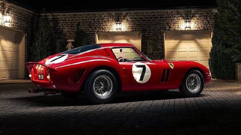 Ferrari 250 GTO стал новым рекордсменом публичных торгов 3