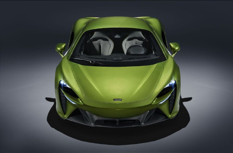 McLaren Artura 1