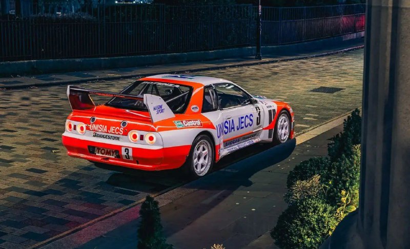 На торги выставят редчайший гоночный Nissan Skyline GT-R — задний привод и 450 л.с. 3