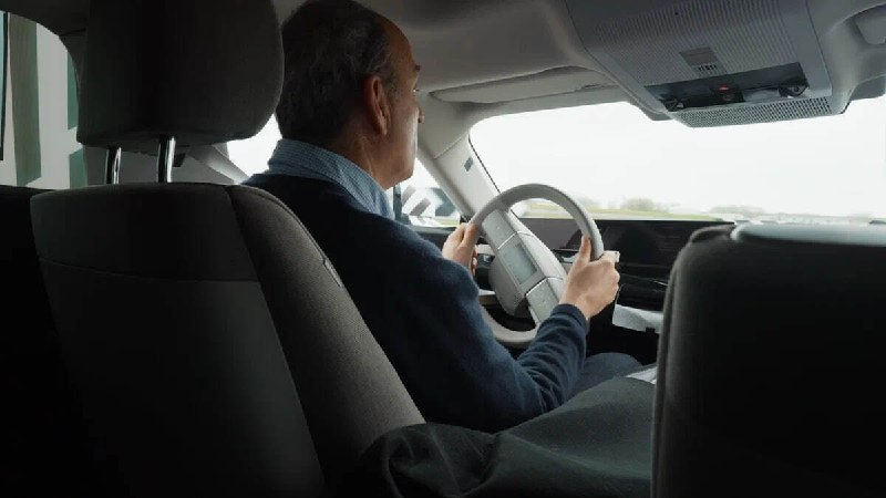 Интерьер электрического Jaguar впервые показали в сети — и выглядит он странно. 2