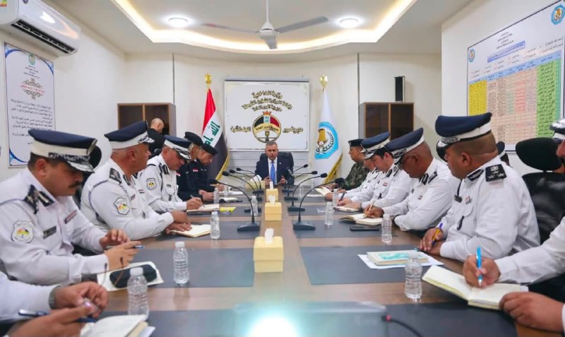 الوكيل الأقدم يوجه بتكثيف الانتشار المروري ونصب الرادارات الثابته والمتحركة على الطرق الخارجية للحد من الحوادث خلال زيارة ذكرى وفاة الرسول الأعظم (ص) الأقدم يوجه بتكثيف الانتشار ال