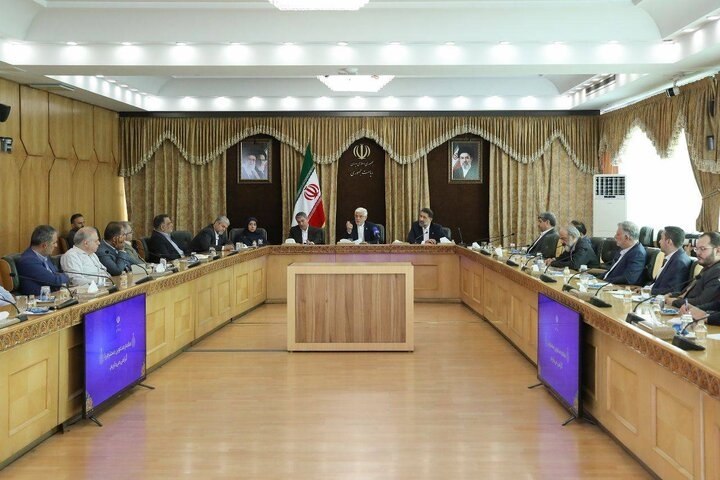 شمانیوز: 🔺عارف: دولت بنا ندارد اقدامی را بدون اطلاع مردم انجام دهدمعاون اول رئیس جمهور:🔹اگر رسانهها دیدگاه منفی افکار عمومی دربا