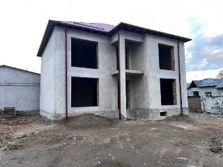 6-room apartment, 132 m² for sale