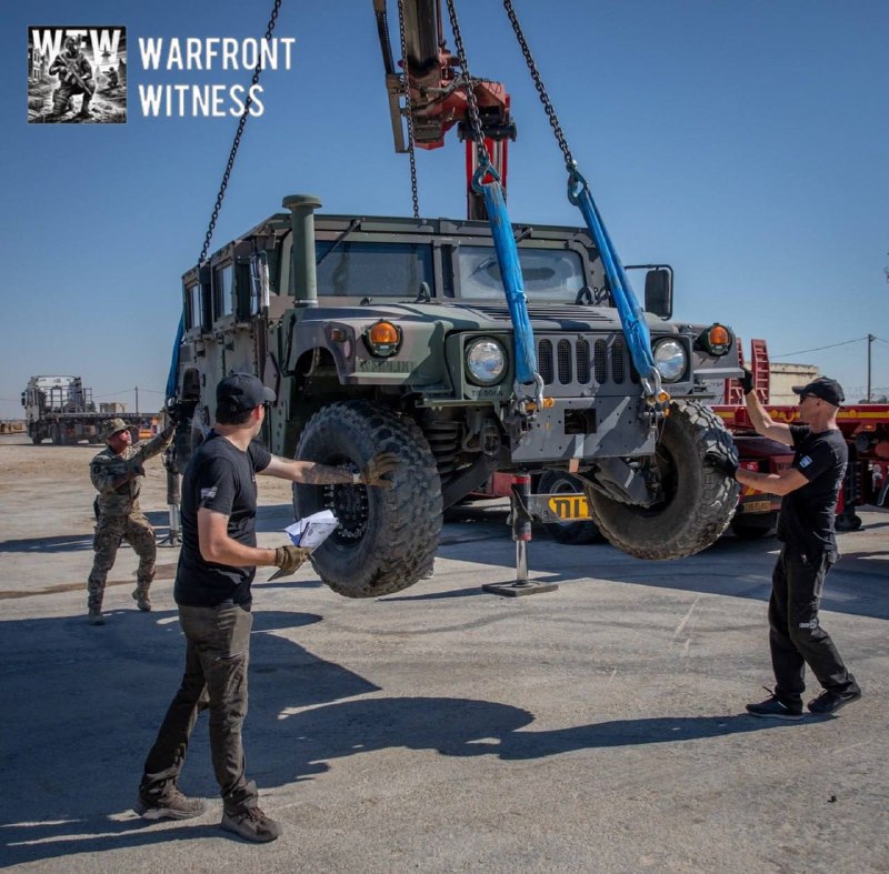 ️🇺🇸🇺🇳🇵🇸 מועצת השלום פרסמה תמונות המציגות את הגעתם של כלי הרכב הראשונים של HMMWV המיועדים ליחידות ISF…