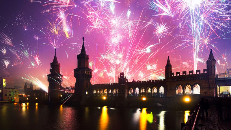 Where Berlin bridges the New YearNew Year's Eve, Oberbaum Bridge, Berlin, Germany (© spreephoto.de/Getty Images)