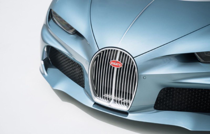 Bugatti представили эксклюзивный Chiron в ретро-стиле 9