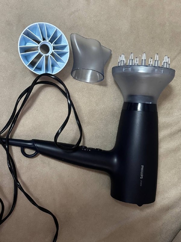 Продам фен Philips с ионизацией BHD360. Фен имеет регулировку температуры и скорости воздушного пото — фото 1