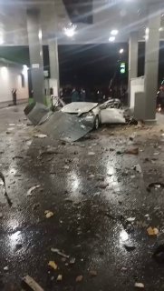 השלכות פיצוץ בתחנת תדלוק בכפר חצ'פאר.