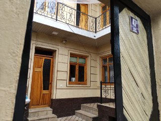 Прадаётся дом с удобствами