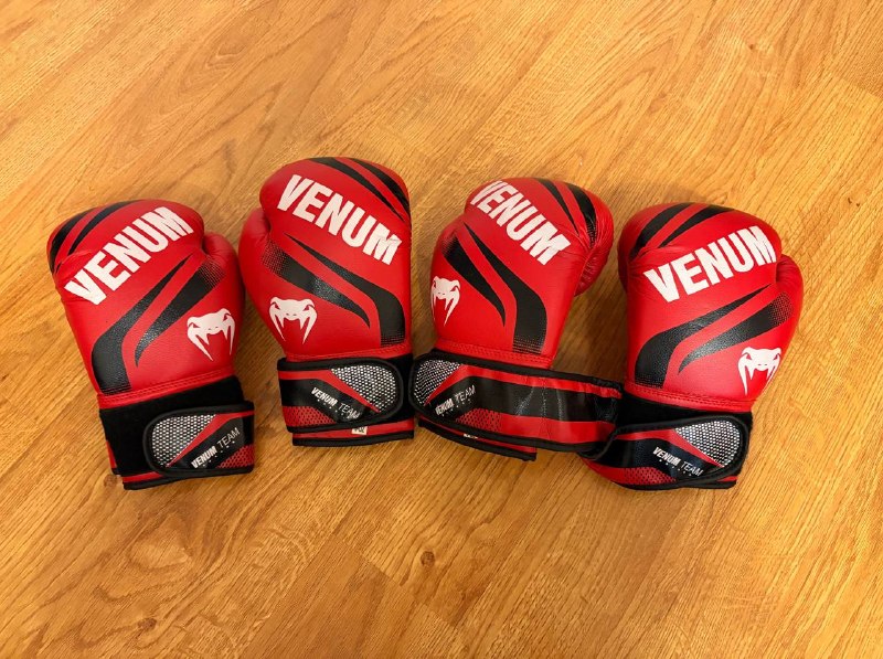 Детские боксерские перчатки (6-OZ)