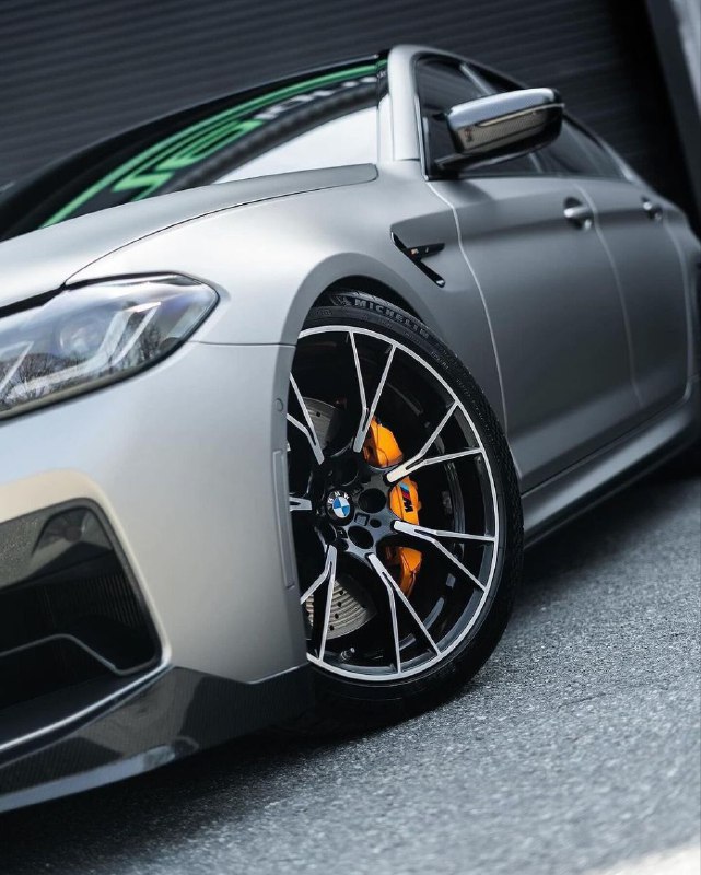 BMW M5 F90