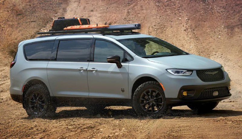 Chrysler Pacifica получил версию для бездорожья и кемпинга
