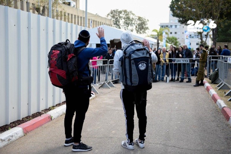 🇮🇱 כמה עולים חדשים 'עלו' על מדים? ומה השם הכי נפוץ? הנתונים של גיוסי יולי-אוגוסט 26'. לכל הפרטים.