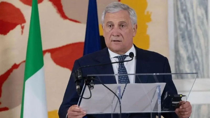 Italy's foreign minister asked Hugo to reopen the Strait of Hormuz.