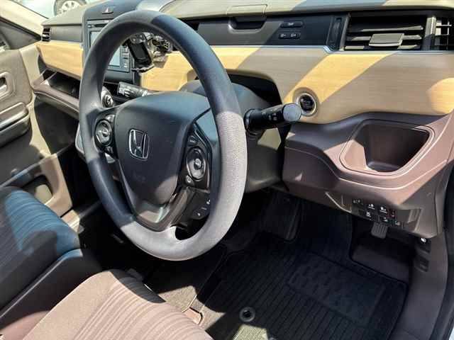 Honda Freed 2017 фото 5