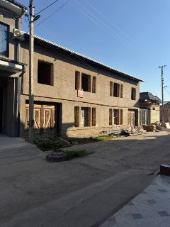 2 ta uy 1 narxga. Kelesda Arzonga. Srochna.