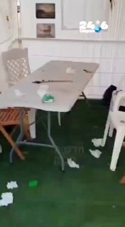 🇮🇱 Antisemitism? Meanwhile in Tel Aviv: a man entered the Sukkah on Arlozorov Street, and did all over the Sukkah.