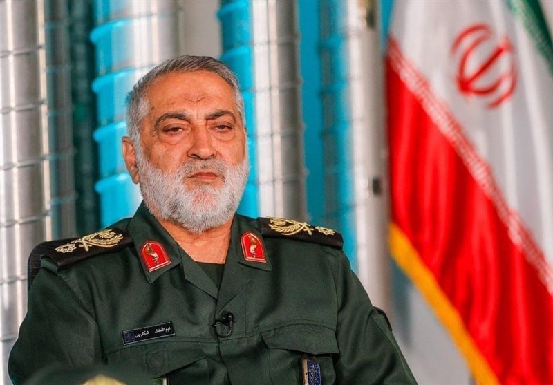 شبکه اطلاع رسانی دانا: سردار شکارچی: می‌توان رسانه‌های معاند را در بانک اهداف نظامی قرار دادسخنگوی ارشد نیرو‌های مسلح: 🔺رسانه‌هایی مانند بی‌بی‌