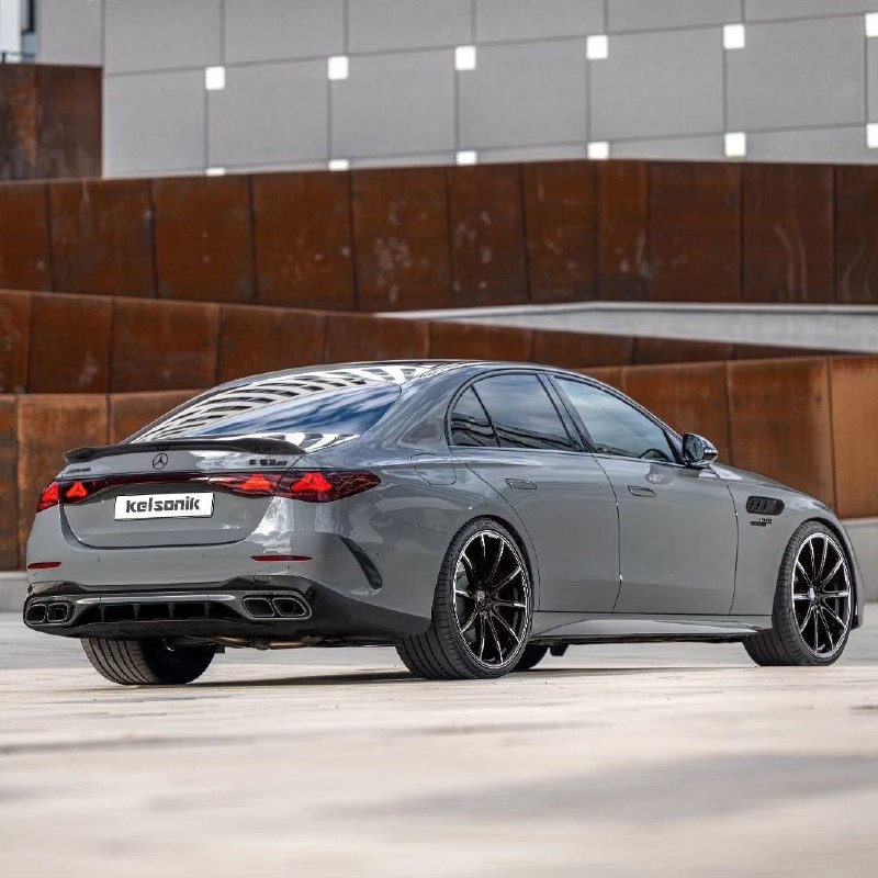 Рендер | Mercedes-AMG E 63 2