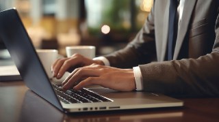 分析师认为IBM是具备多重增长动力的宏观抗压型人工智能领导者Analysts See IBM as a Macro-Resistant AI Leader With Multiple Growth Drivers (finance.yahoo.com)00:46via Buzzing