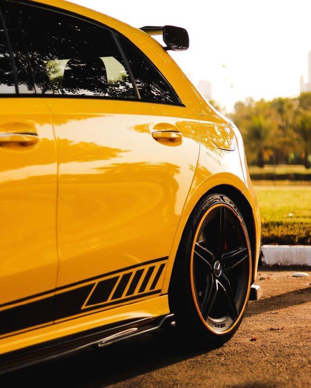 Mercedes Benz A45S 4