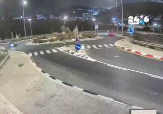 🇮🇱 Documentation of a resident of the north, 23 years old, suspected of transporting illegal residents. He was asked to stop but started running away from the police. During his journey, he crossed a traffic circle, hit other vehicles and fled the scene.