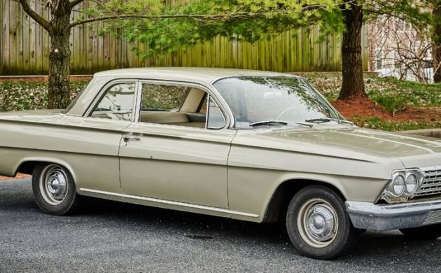 Воскресный день, и мы решили вспомнить о легендарной классике 🚗. В 1962 году Ch