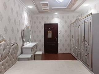 Продаётся СВОЯ квартира на чиланзаре. 


Чиланзар 19 квартал. 3/4/4
