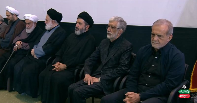 خبرگزاری خبرآنلاین: 📷 حضور دکتر مسعود پزشکیان، رئیسجمهور در مراسم بزرگداشت چهلم «آقای شهید ایران»، از سوی رهبر معظم انقلاب در مصلی امام خمی