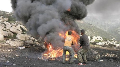 Hebron authorities arrest 56 over illegal burning of cables and vehicle waste