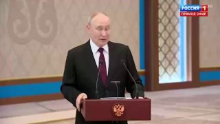Владимир Путин отвечает на вопросы журналистов по итогам визита в Казахстан. Собрали главное из заявлений российского лидера:— Может, это покажется странным, но я только что узнал про БПЛА, упавший в Румынии. — Госпожа фон дер Ляйен не была в Румынии, никт