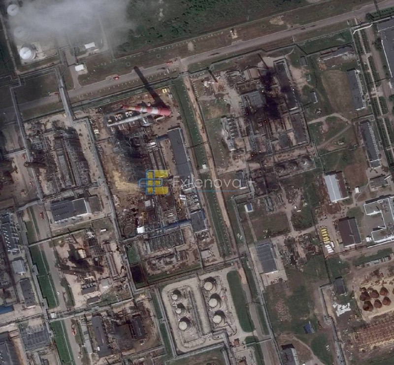 New imagery shows heavy damage to the AVT-5 crude distillation unit at the Syzran oil refinery.