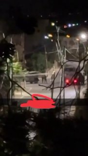 כוחות הכיבוש מסתערים על העיירה בירצייט, מצפון לרמאללה.