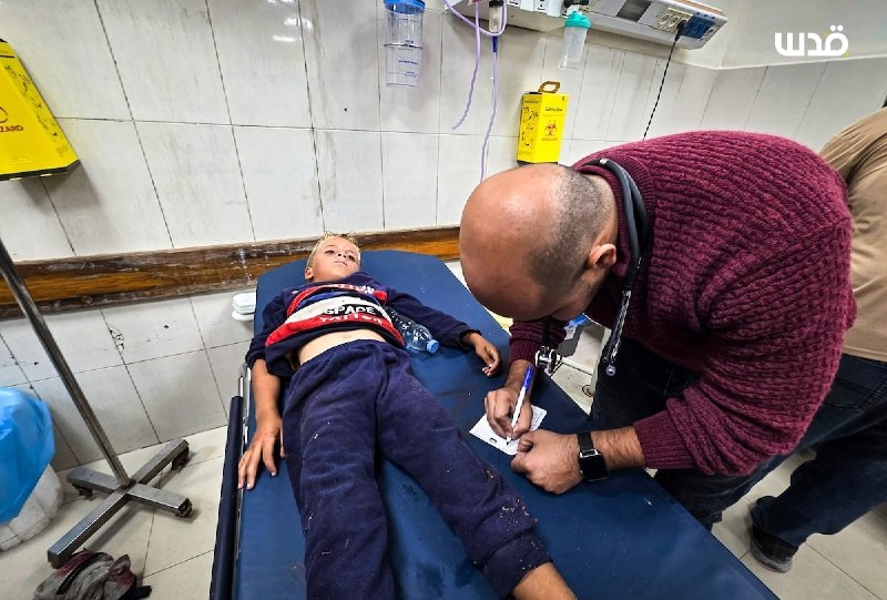Four wounded people were killed, including a mother and her two children, in the Nasser Medical Complex after an air strike by the occupation planes that hit the al-Mawasi area, west of Khan Yunis, south of the Gaza Strip.