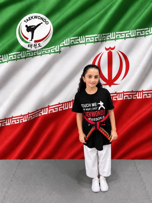 روابط عمومی شهرداری چاف و چمخاله: کسب قبولی سرکار خانم نازنین زهرا محمدی در آزمون استانی کمربند مشکی پوم ۲ تکواندو این افتخار بزرگ را به شما و خانواده محت