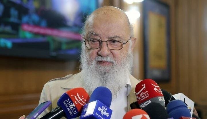 اقتصاد۲۴: 🔺سوبسید بنزین را به خرید اتوبوس و مترو بدهندرییس شورای شهر تهران:🔹وقتی که برای گازوئیل یا بنزین سوبسید نمیگیریم، بایستی