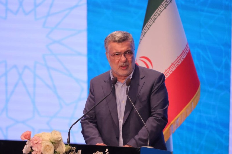 وبدا؛ رسانه سلامت وزارت بهداشت: 💢دکتر ظفرقندی، وزیر بهداشت در مراسم بزرگداشت روز پزشک و همایش بزرگ نام آوران سلامت ایران:🔺جامعه سلامت و نیروهای نظامی در