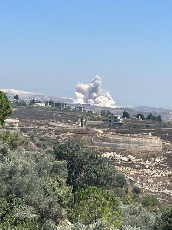 تحولات منطقه: 🚨بمبگذاری وانهدام دسته جمعی منازل مردم روستای يحمر الشقيف در جنوب لبنان توسط ارتش اسرائیل لحظاتی قبل✍به زودی ان شاءالله