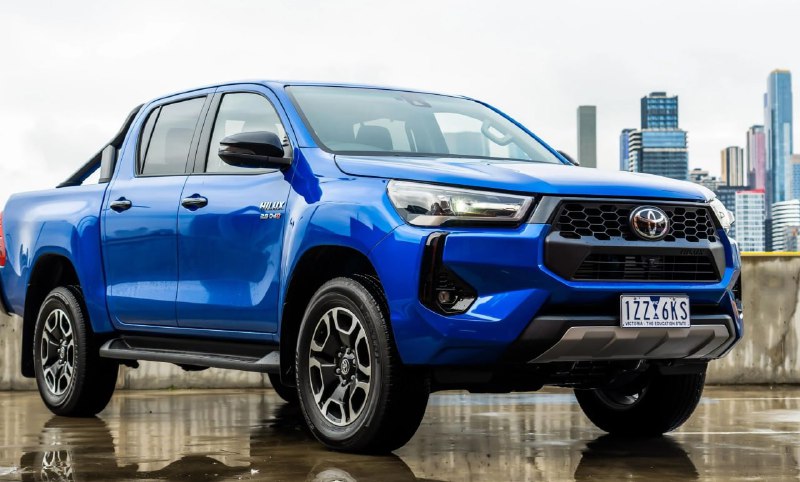Toyota обвинила конкурентов в введении покупателей в заблуждение