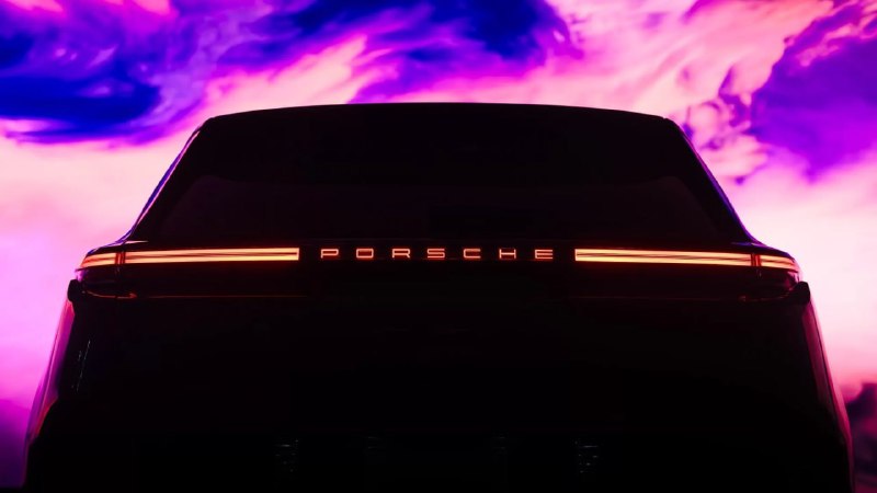 Porsche готовит трёхрядный флагман с двигателем V8