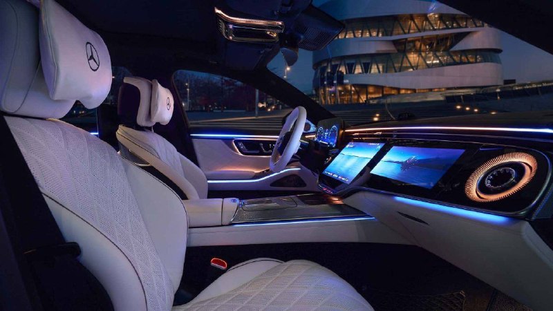 Mercedes обновил S-Class — компания показала S-Class с 2700 новыми деталями. 2