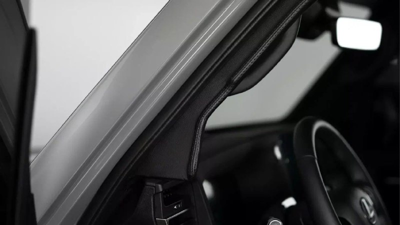 Новый Lexus GX получил бронированную версию 4
